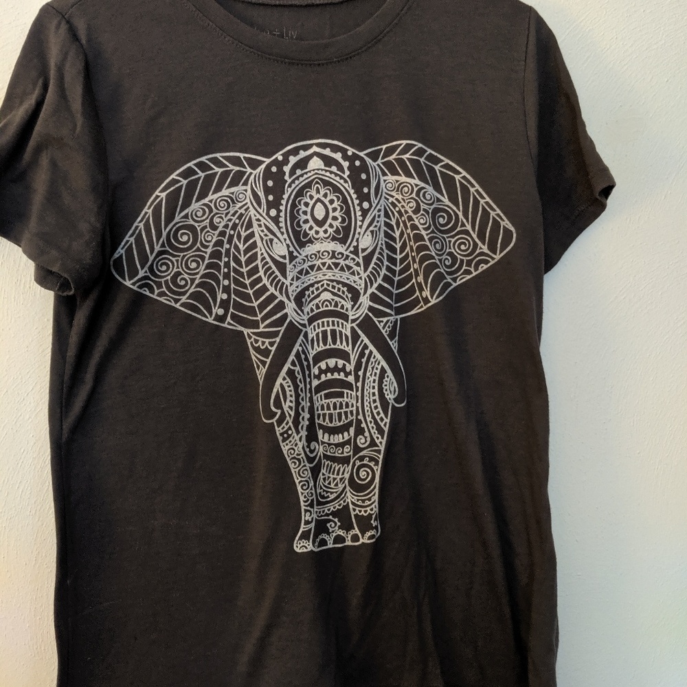 Elephant tee